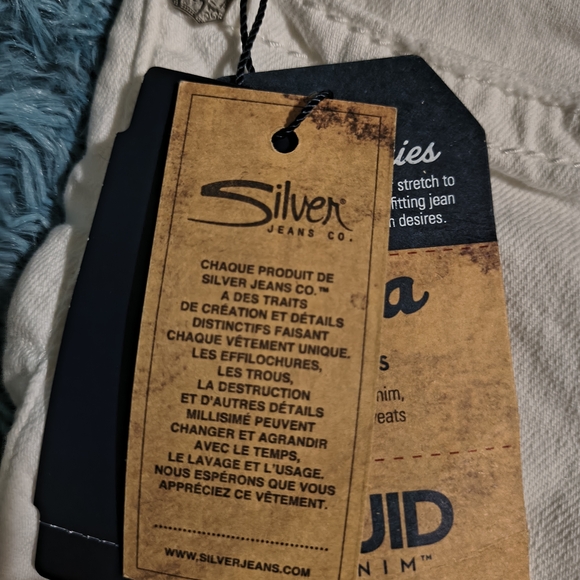 Silver Jeans Women's Cream Jean Shorts - Picture 9 of 16